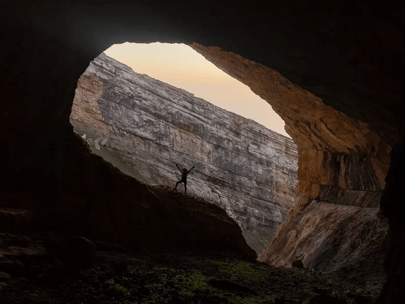 Kak_rabotayut_speleologi