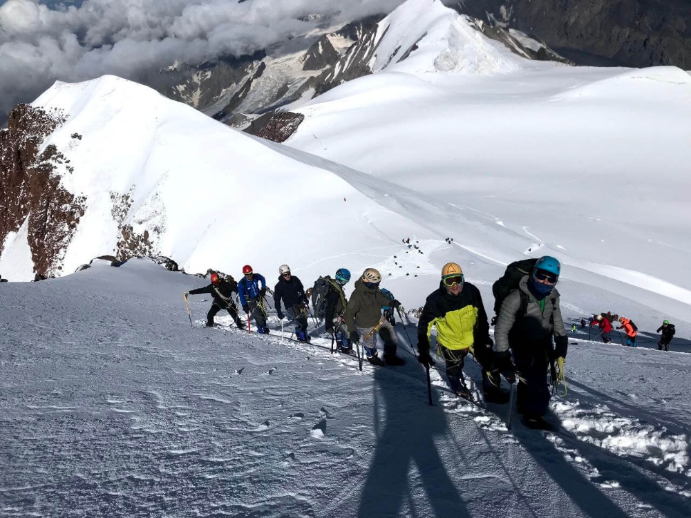 Kazbek-put-k-sedlovine